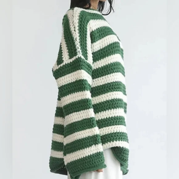 Striped  Women's Boat Neck Sweater New - Picture 3 of 5